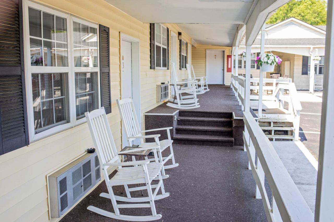 Longhouse Lodge Motel Watkins Glen Kültér fotó