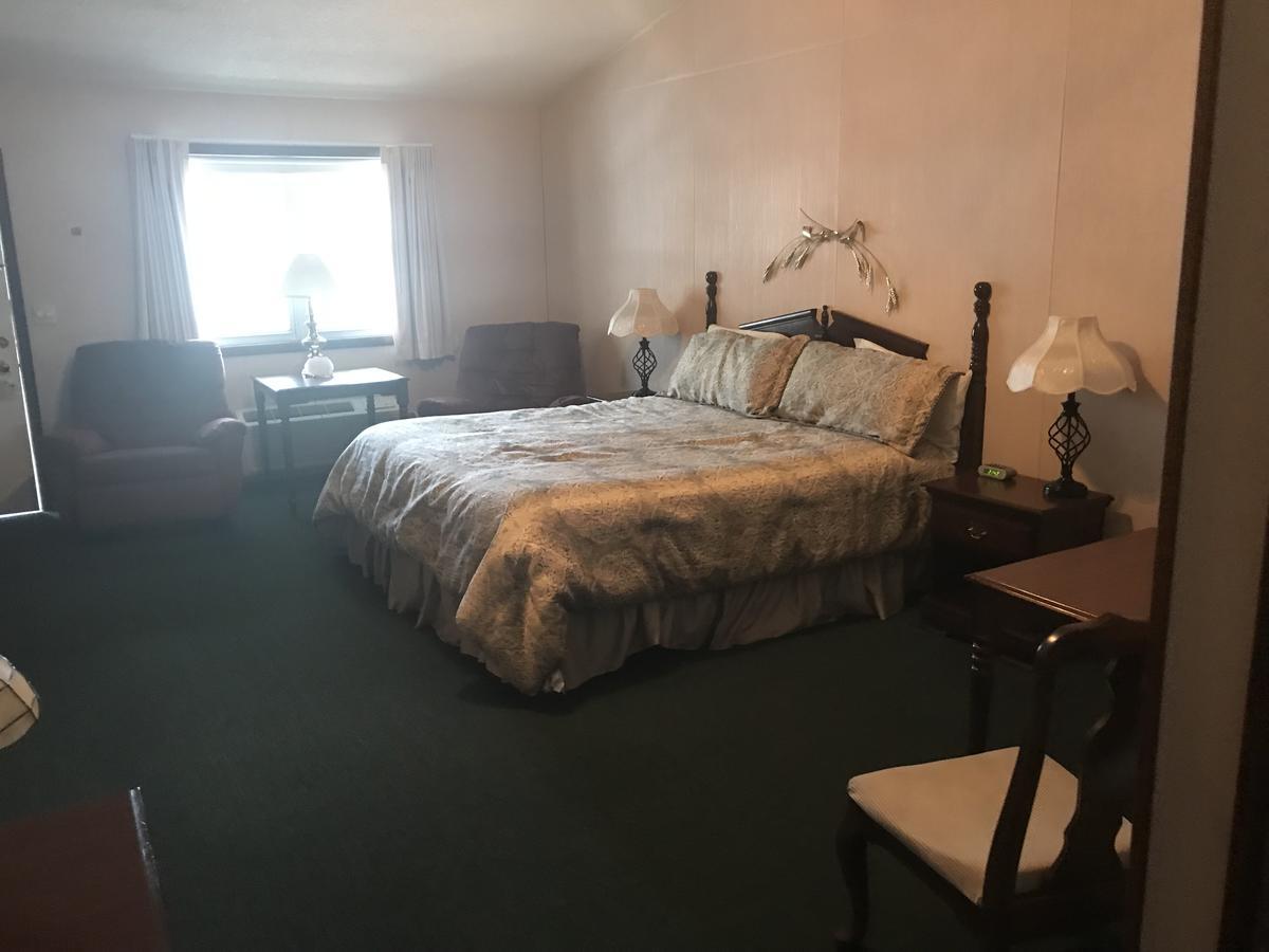 Longhouse Lodge Motel Watkins Glen Kültér fotó
