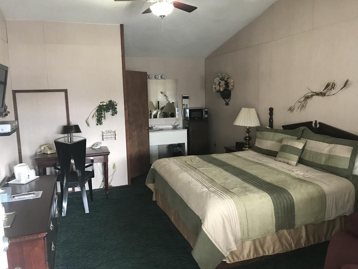 Longhouse Lodge Motel Watkins Glen Kültér fotó