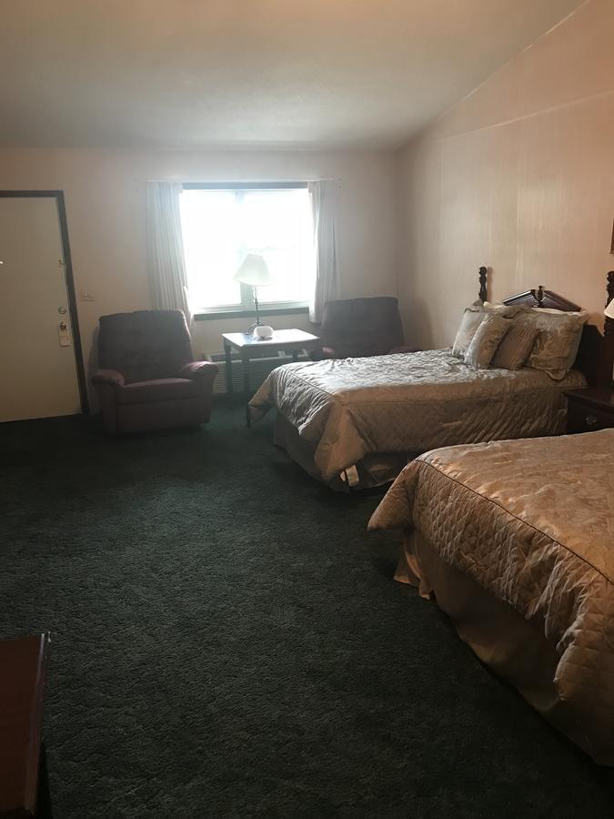 Longhouse Lodge Motel Watkins Glen Kültér fotó